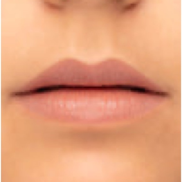 Kevyn Aucoin unforgettable lipstick - rouge - Picture 2 of 2